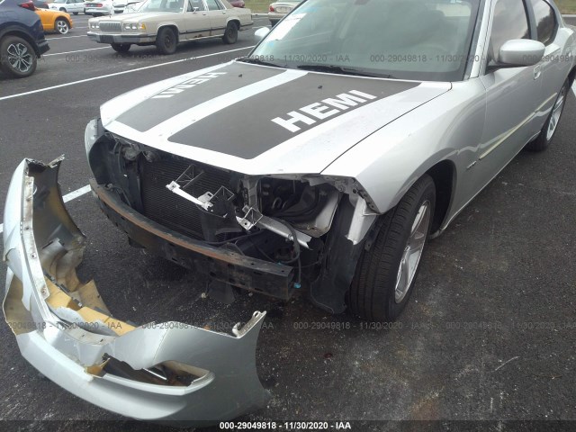 Photo 5 VIN: 2B3CA5CT8AH181666 - DODGE CHARGER 