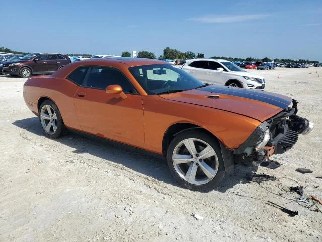 Photo 3 VIN: 2B3CJ4DG1BH586149 - DODGE CHALLENGER 