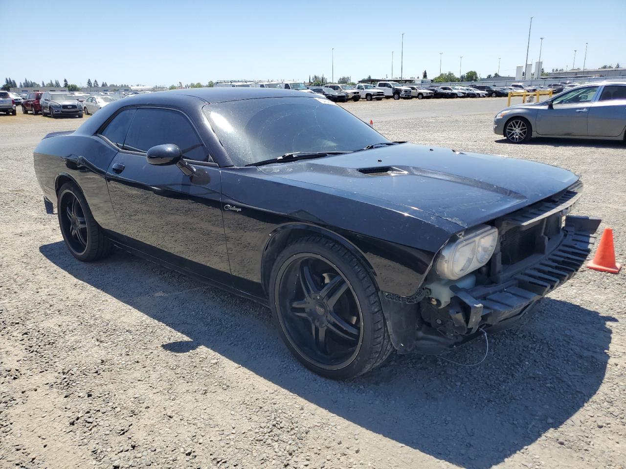 Photo 3 VIN: 2B3CJ4DG3BH597010 - DODGE CHALLENGER 