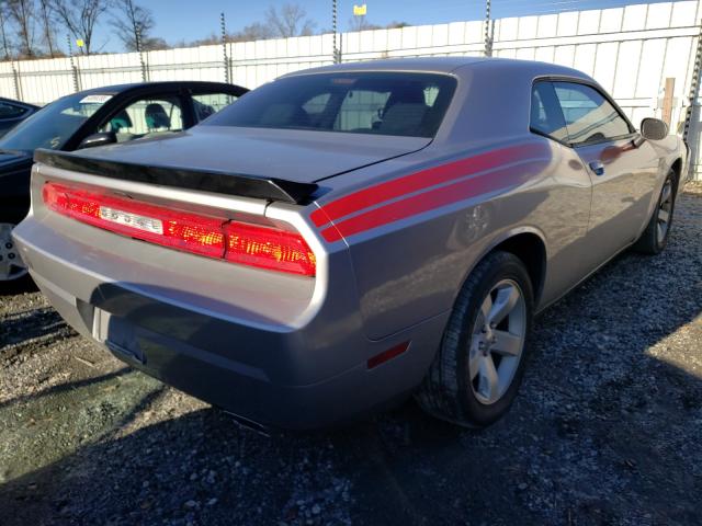 Photo 3 VIN: 2B3CJ4DG5BH565661 - DODGE CHALLENGER 