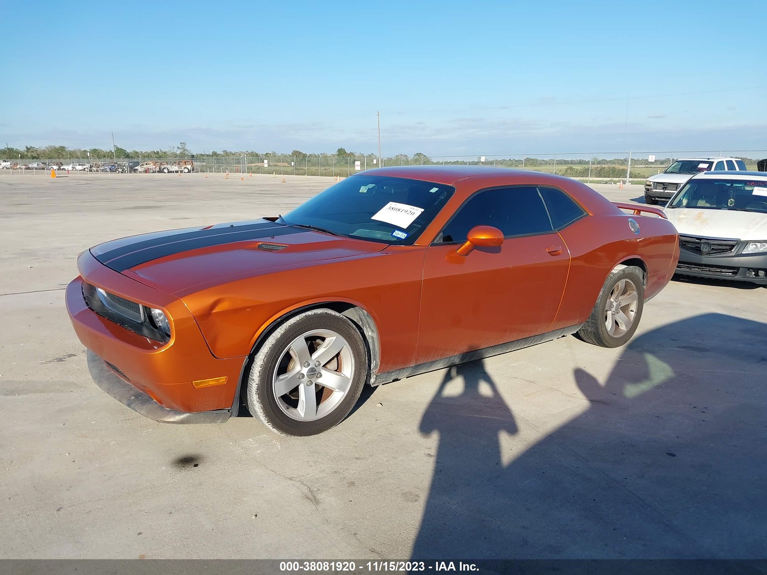 Photo 1 VIN: 2B3CJ4DG5BH602336 - DODGE CHALLENGER 