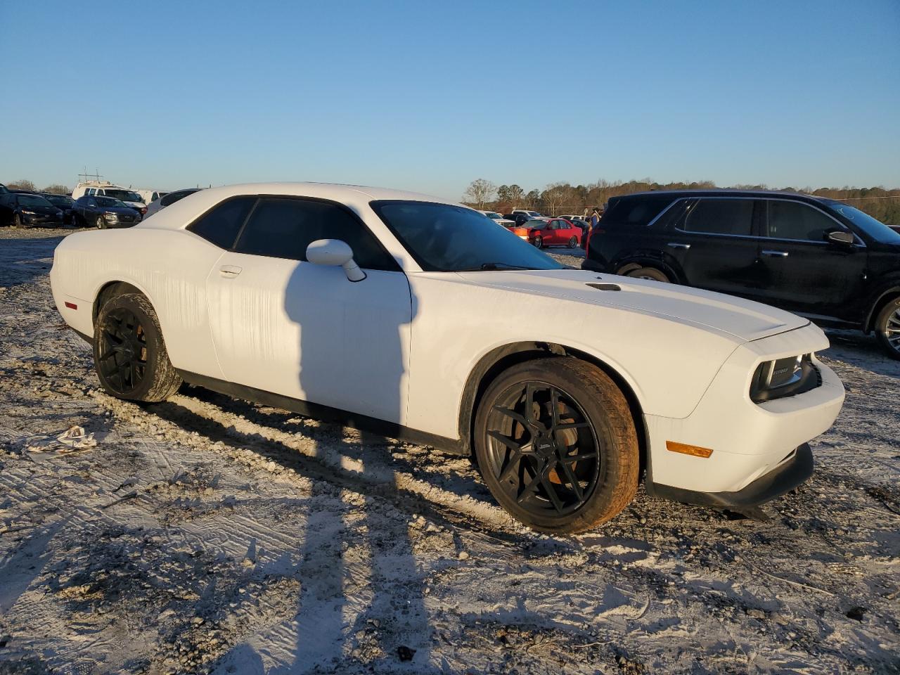 Photo 3 VIN: 2B3CJ4DG5BH602918 - DODGE CHALLENGER 