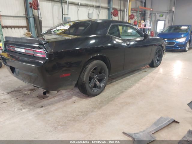 Photo 3 VIN: 2B3CJ4DG6BH558069 - DODGE CHALLENGER 