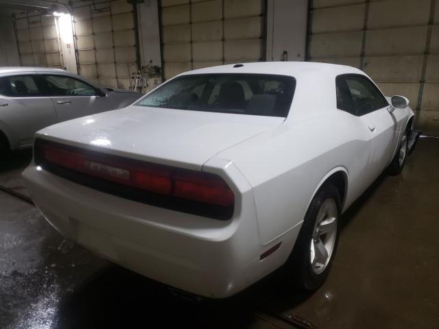 Photo 3 VIN: 2B3CJ4DG8BH601018 - DODGE CHALLENGER 