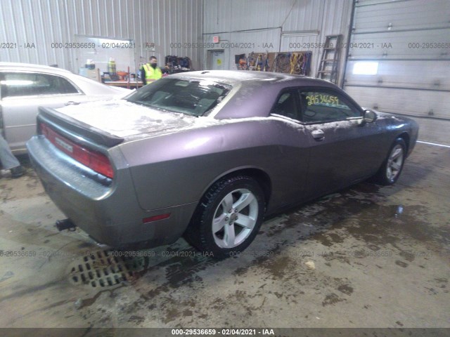 Photo 3 VIN: 2B3CJ4DG8BH601679 - DODGE CHALLENGER 