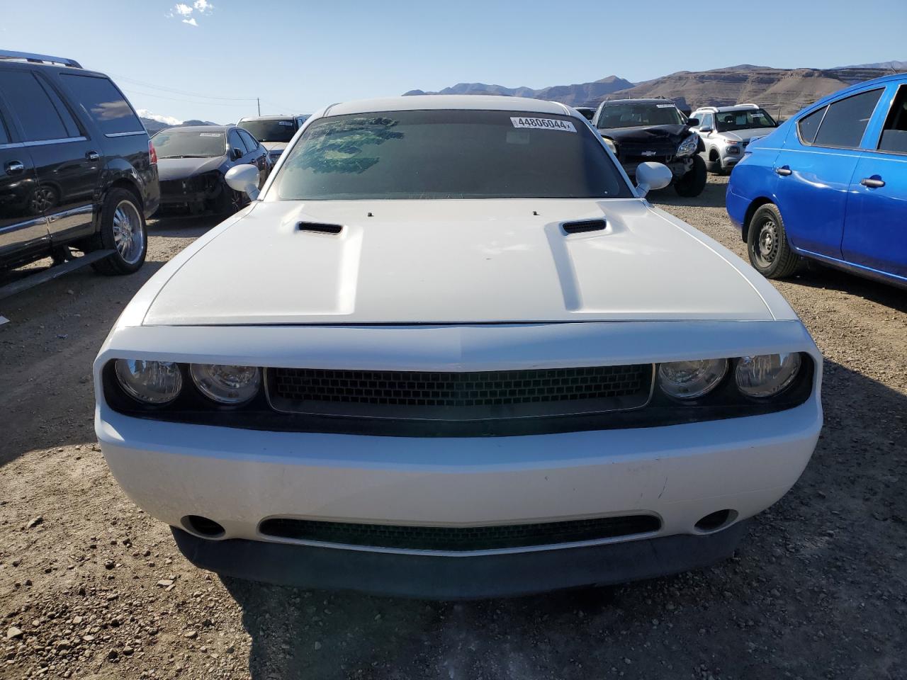 Photo 4 VIN: 2B3CJ4DGXBH596792 - DODGE CHALLENGER 