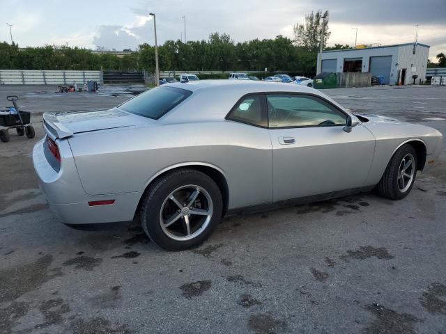 Photo 2 VIN: 2B3CJ4DV2AH189661 - DODGE CHALLENGER 