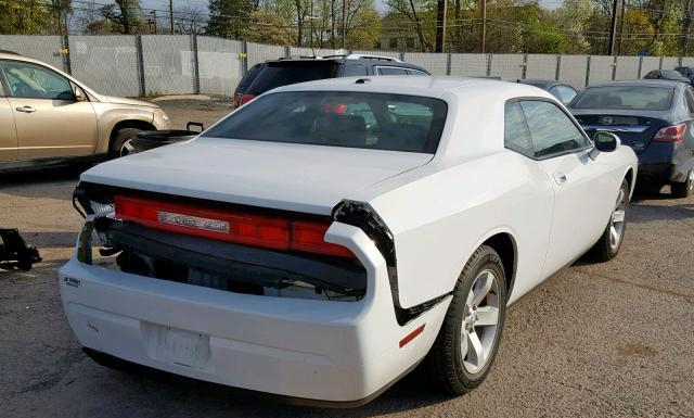 Photo 3 VIN: 2B3CJ4DV2AH261006 - DODGE CHALLENGER 