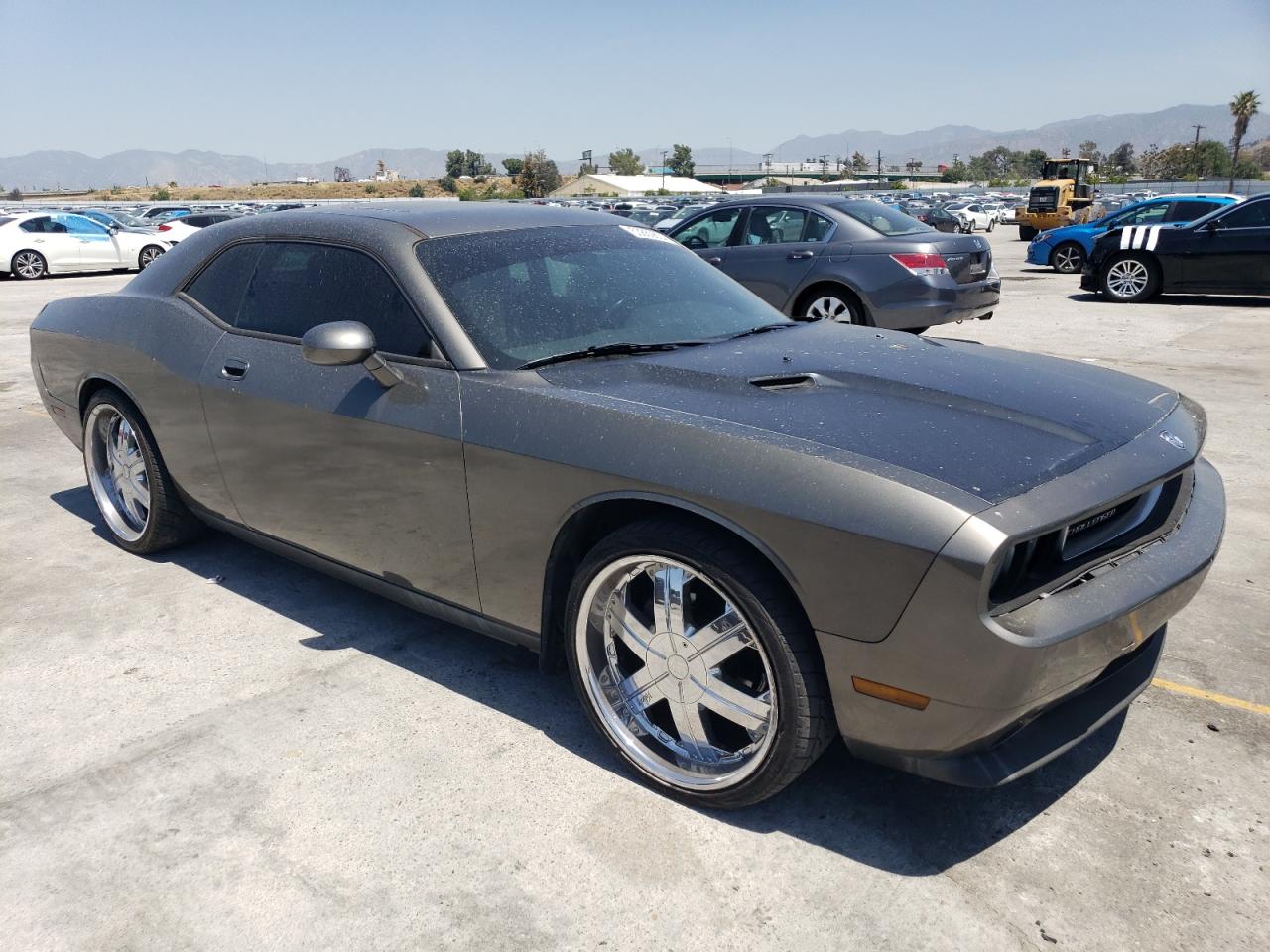 Photo 3 VIN: 2B3CJ4DV4AH114122 - DODGE CHALLENGER 