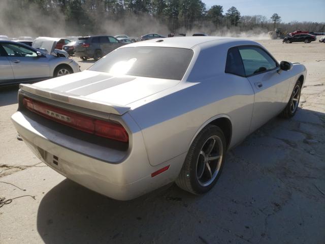 Photo 3 VIN: 2B3CJ4DV4AH137450 - DODGE CHALLENGER 