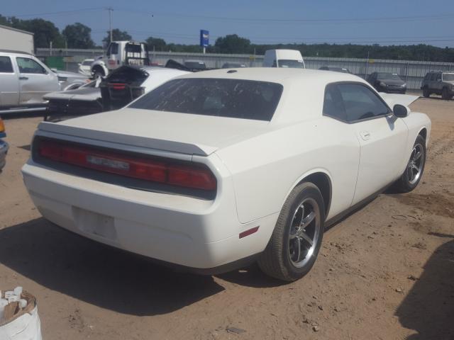 Photo 3 VIN: 2B3CJ4DV5AH109611 - DODGE CHALLENGER 