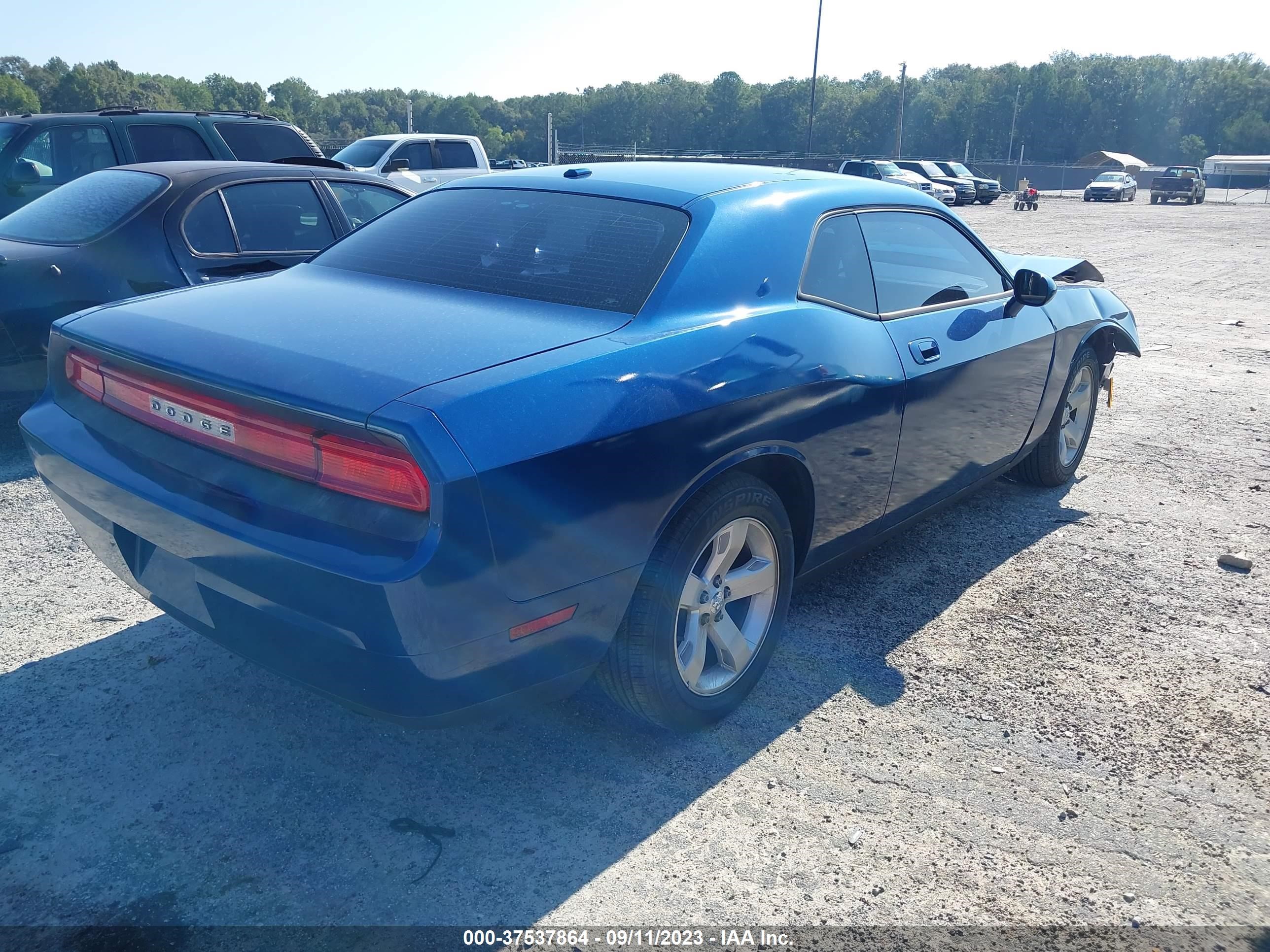 Photo 3 VIN: 2B3CJ4DV7AH184083 - DODGE CHALLENGER 