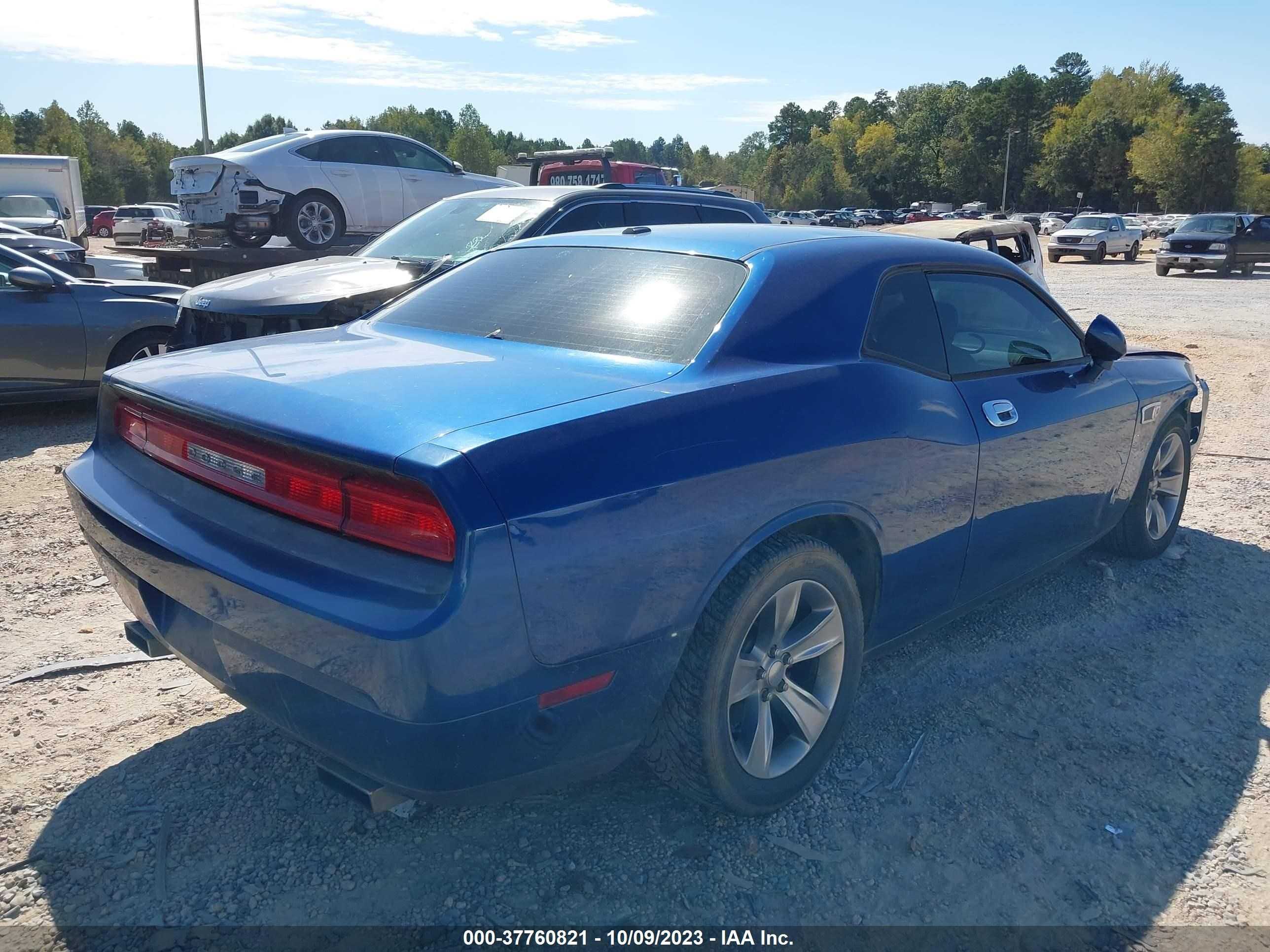 Photo 3 VIN: 2B3CJ4DV7AH296754 - DODGE CHALLENGER 