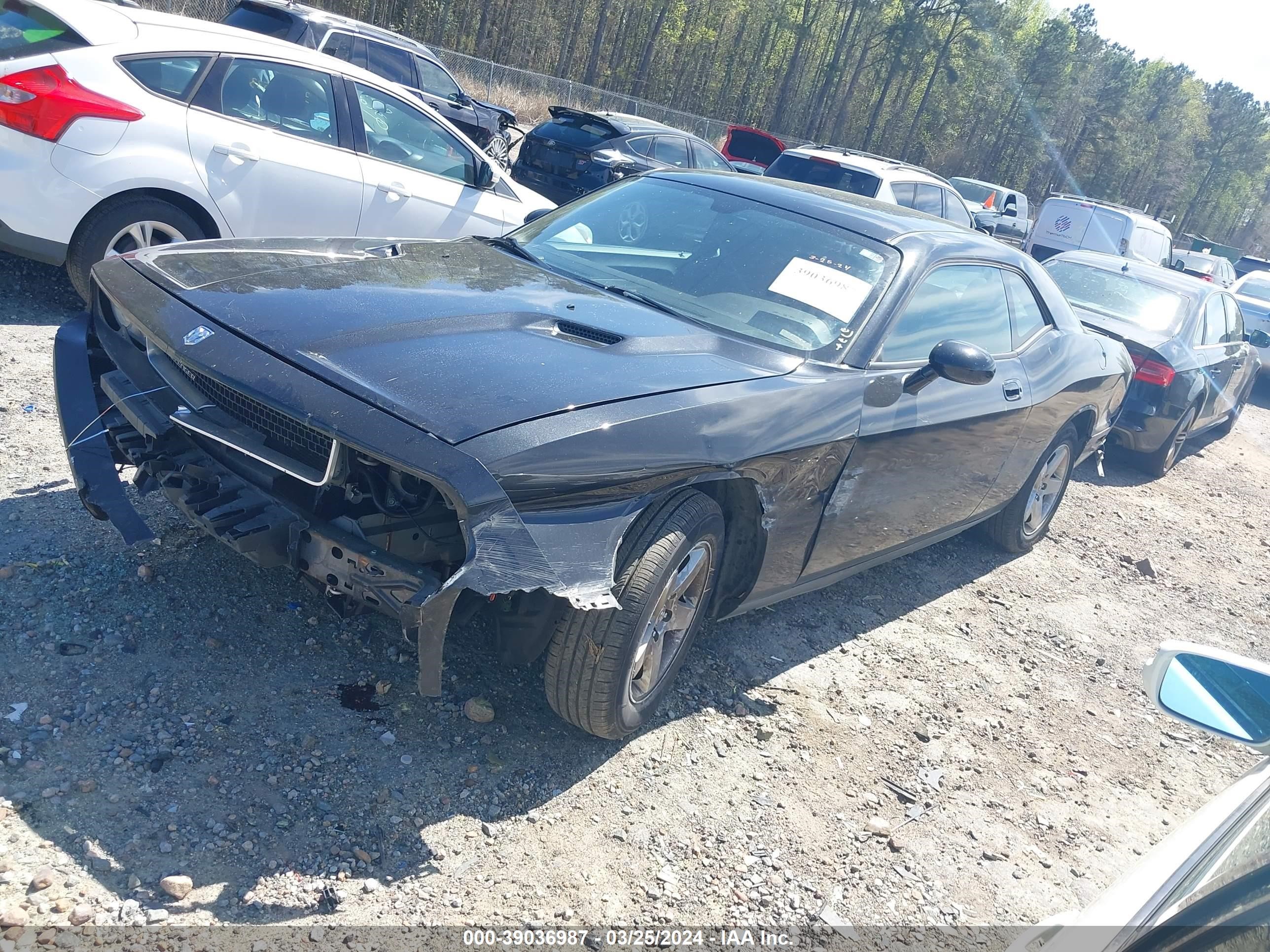 Photo 1 VIN: 2B3CJ4DV8AH136866 - DODGE CHALLENGER 