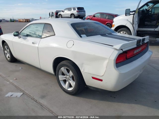 Photo 2 VIN: 2B3CJ4DV8AH215809 - DODGE CHALLENGER 