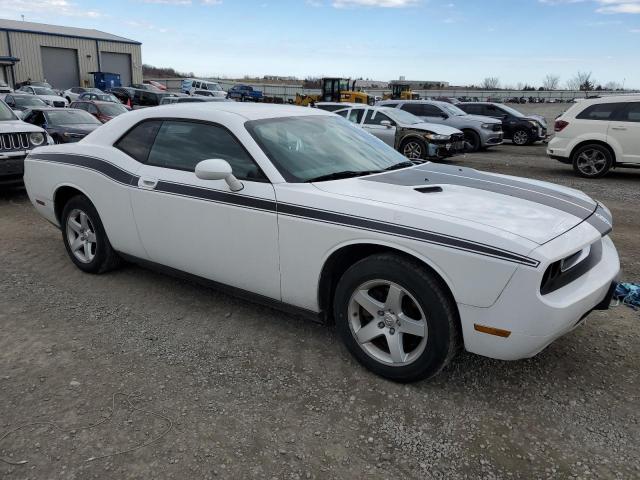 Photo 3 VIN: 2B3CJ4DV8AH282314 - DODGE CHALLENGER 