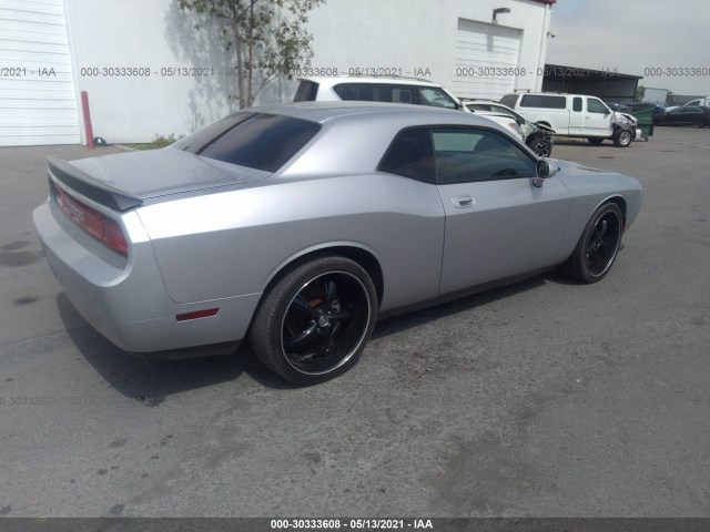 Photo 3 VIN: 2B3CJ4DV9AH208156 - DODGE CHALLENGER 