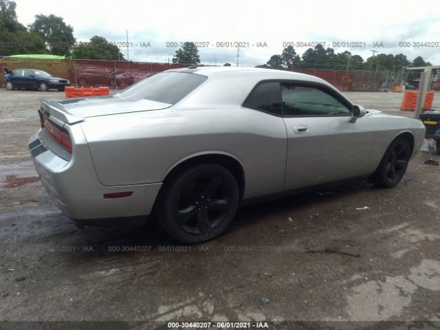 Photo 3 VIN: 2B3CJ4DVXAH275395 - DODGE CHALLENGER 