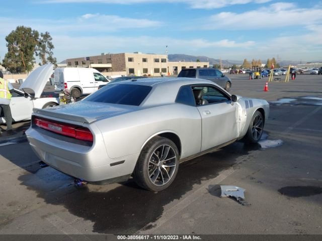 Photo 3 VIN: 2B3CJ5DT0AH289472 - DODGE CHALLENGER 