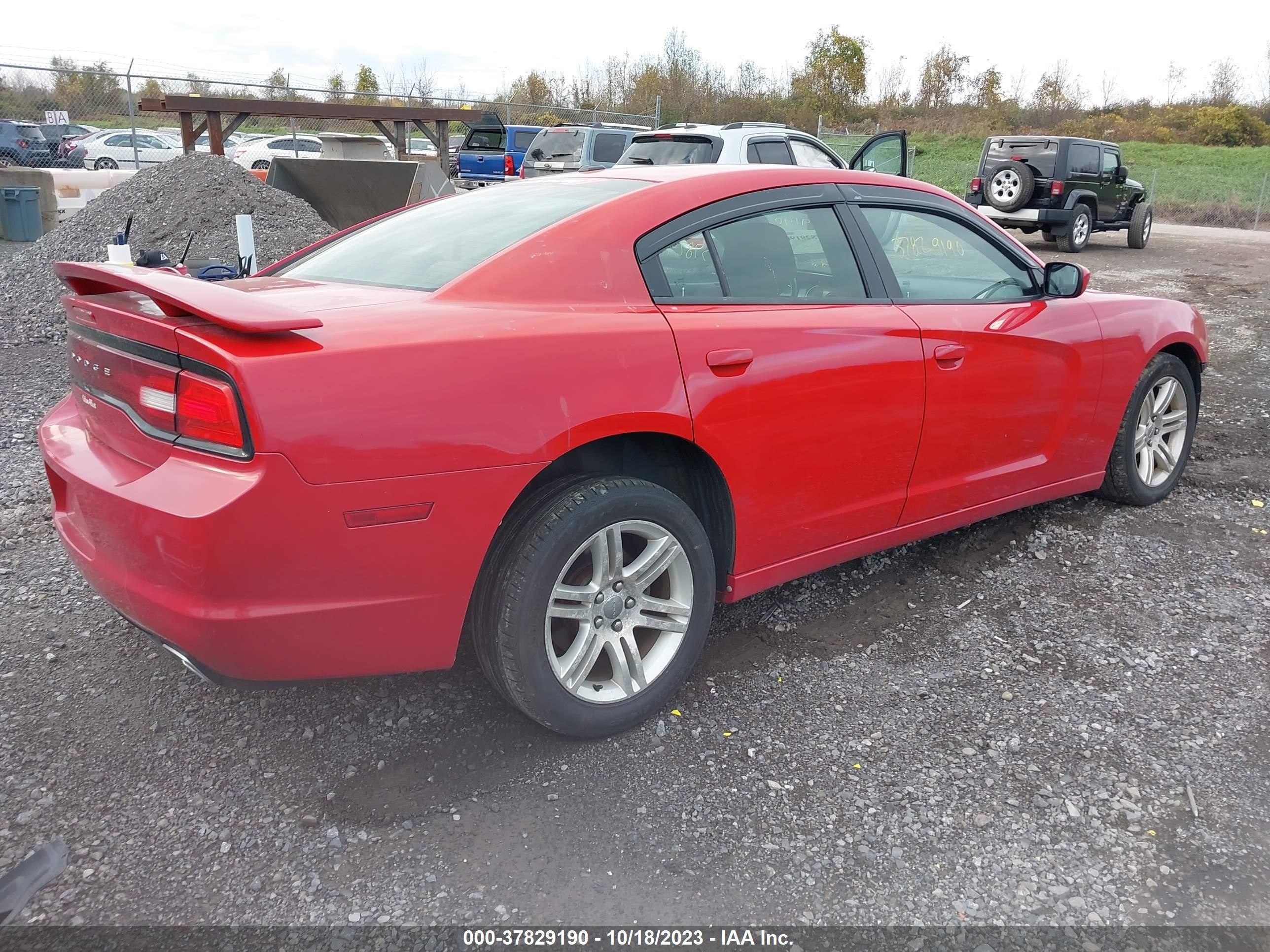 Photo 3 VIN: 2B3CL3CG1BH534302 - DODGE CHARGER 