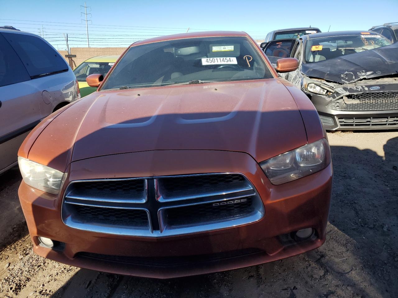 Photo 4 VIN: 2B3CL3CG8BH525757 - DODGE CHARGER 