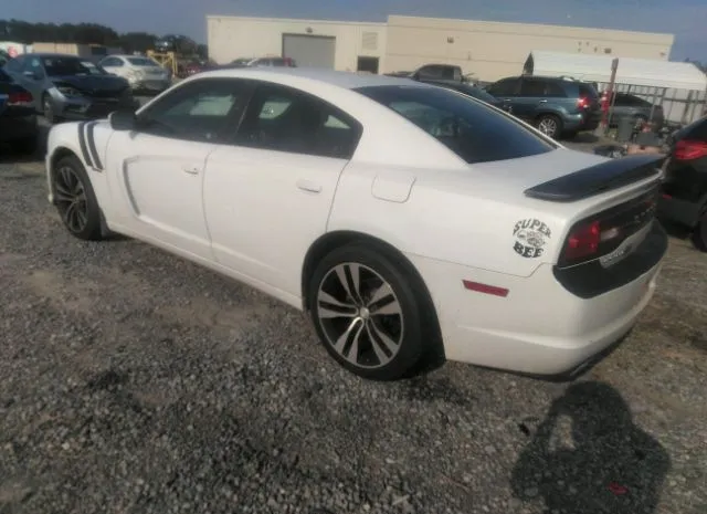 Photo 2 VIN: 2B3CL3CGXBH544701 - DODGE CHARGER 