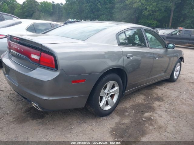 Photo 3 VIN: 2B3CL3CGXBH617145 - DODGE CHARGER 