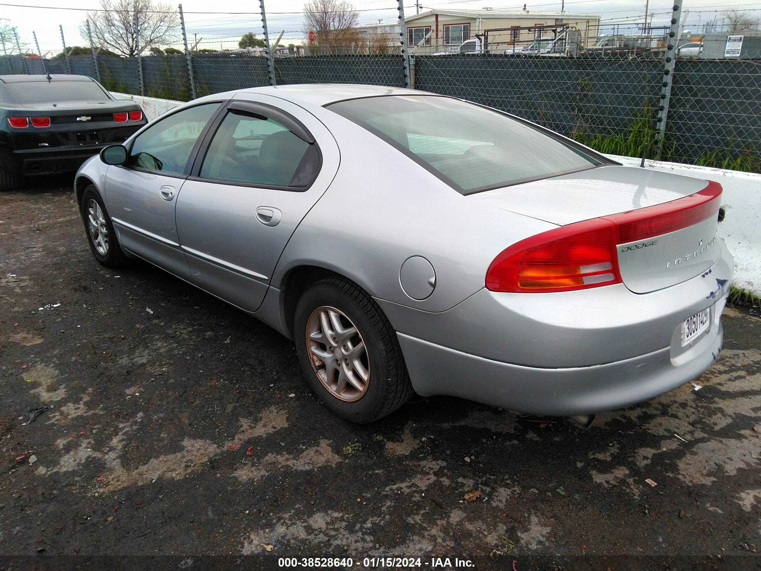 Photo 2 VIN: 2B3HD46R12H101312 - DODGE INTREPID 