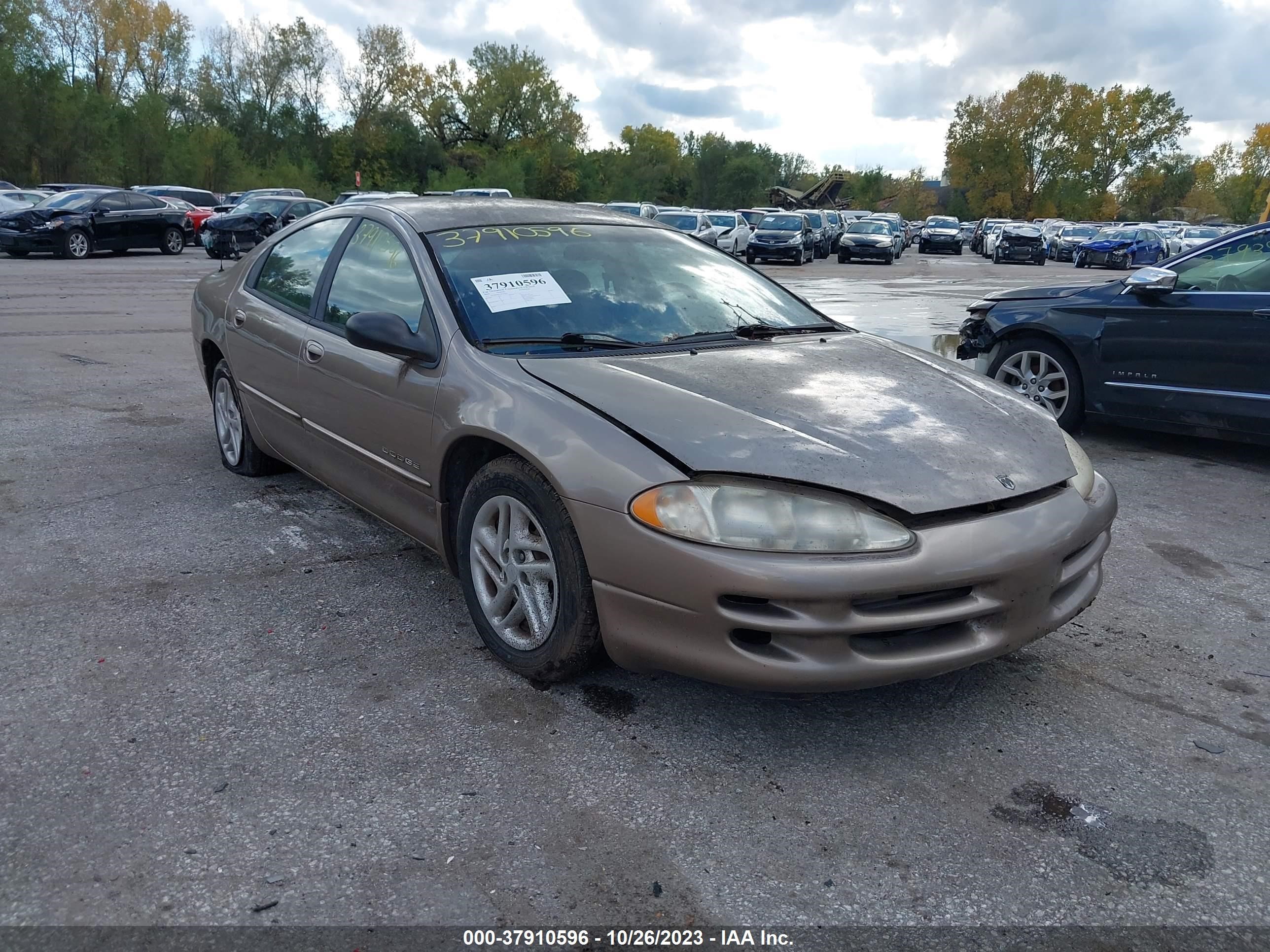 Photo 0 VIN: 2B3HD46R2YH302547 - DODGE INTREPID 