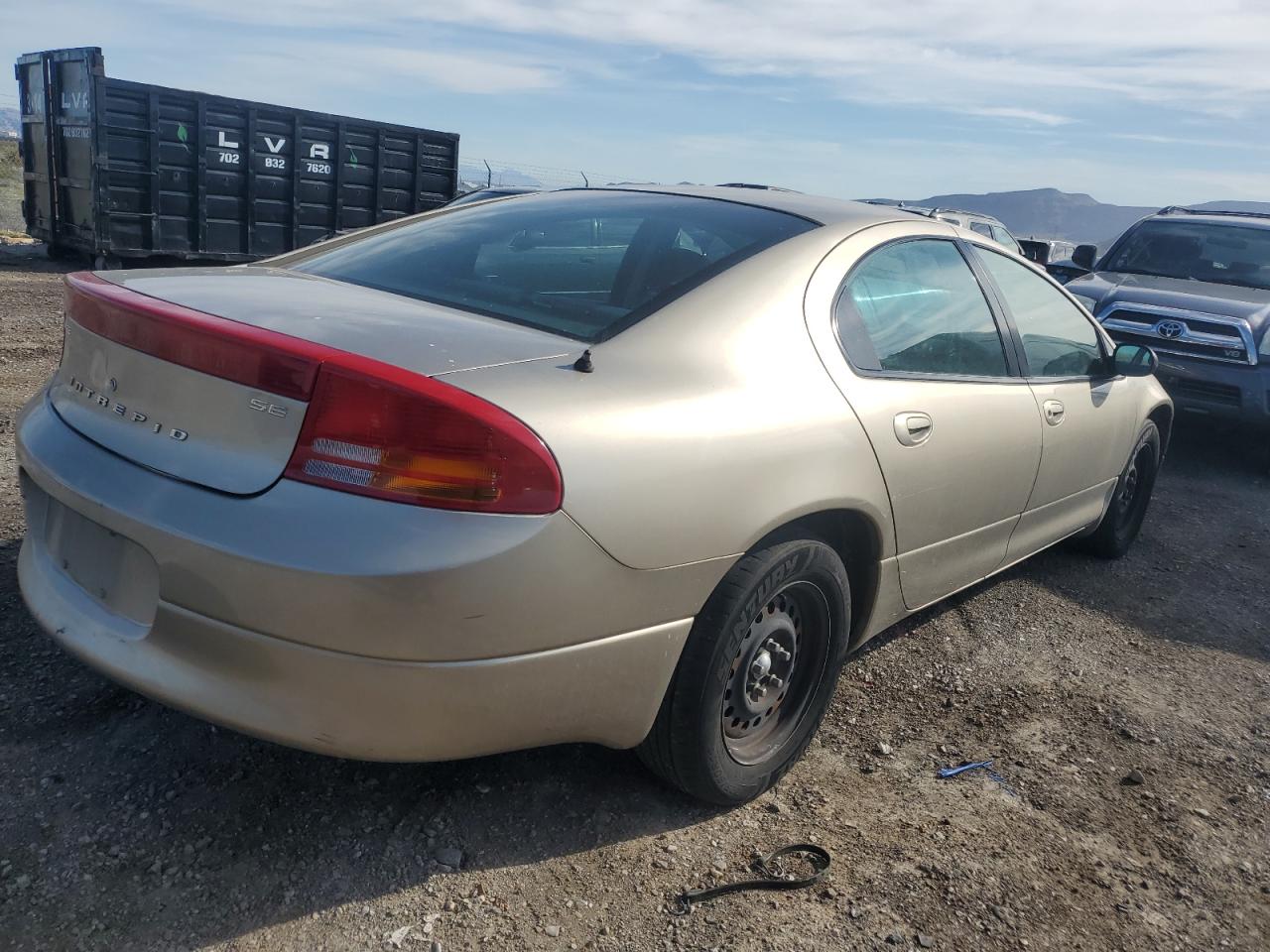 Photo 2 VIN: 2B3HD46R33H524653 - DODGE INTREPID 