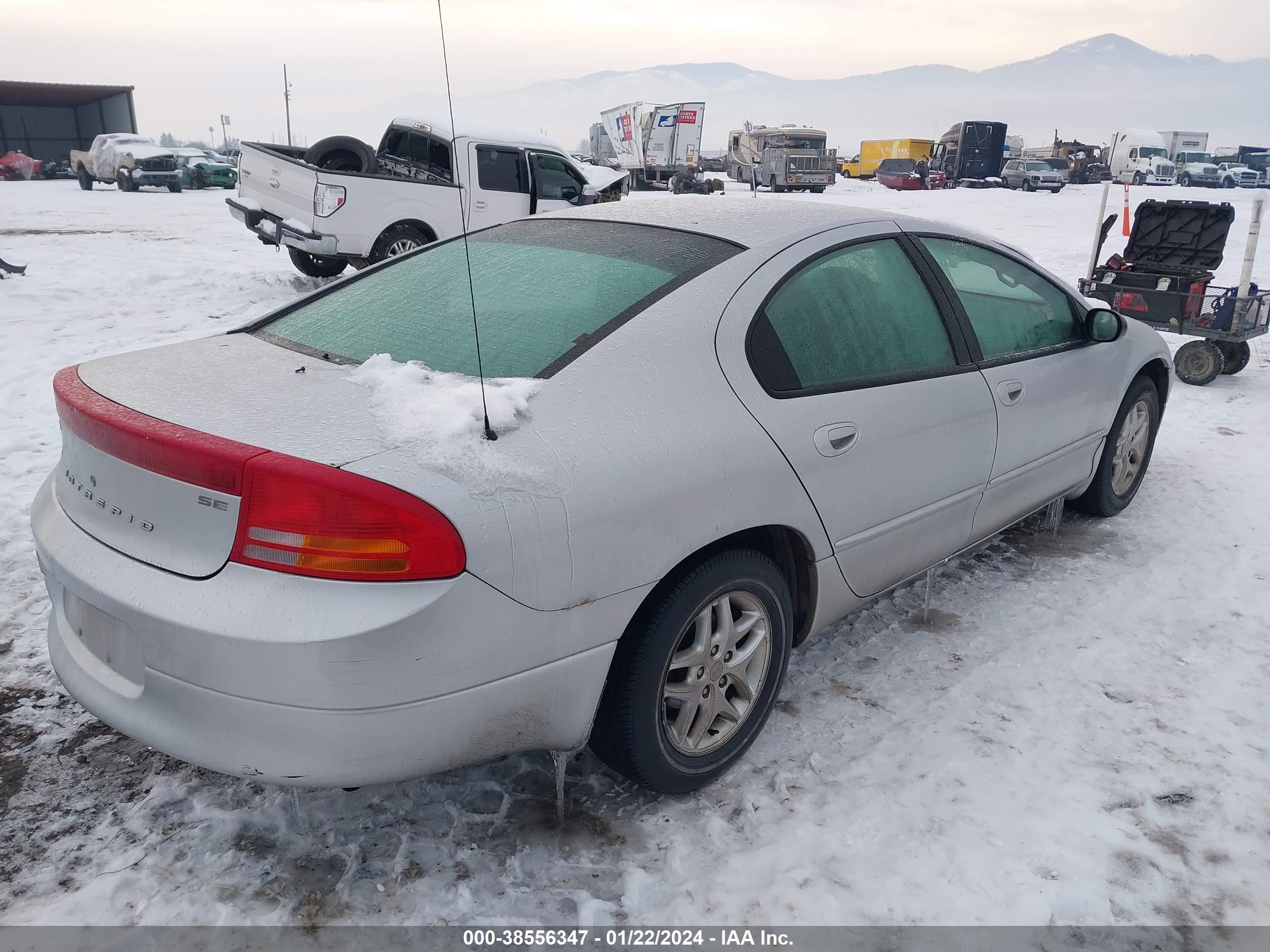 Photo 3 VIN: 2B3HD46R43H563722 - DODGE INTREPID 