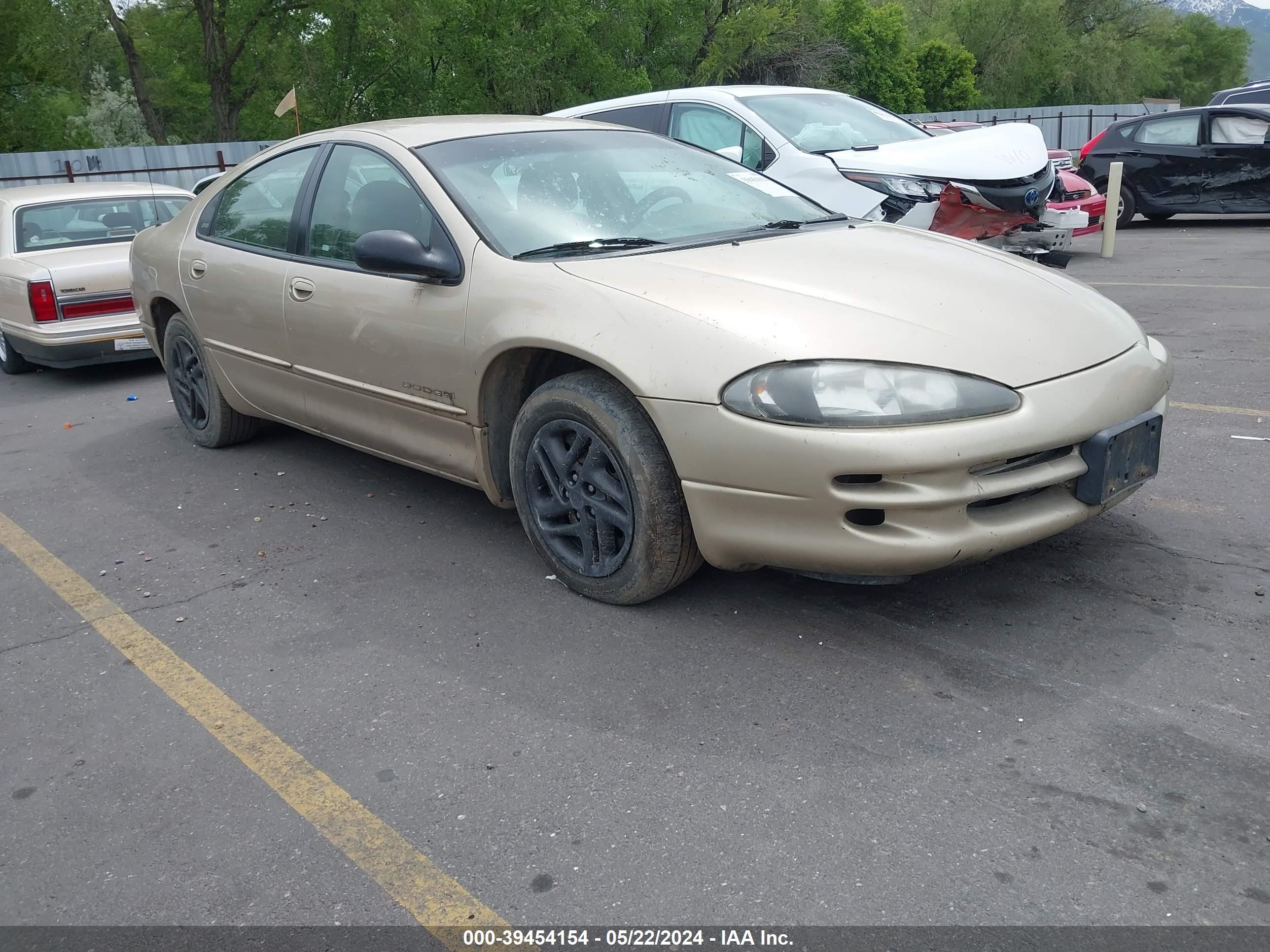 Photo 0 VIN: 2B3HD46R81H617312 - DODGE INTREPID 