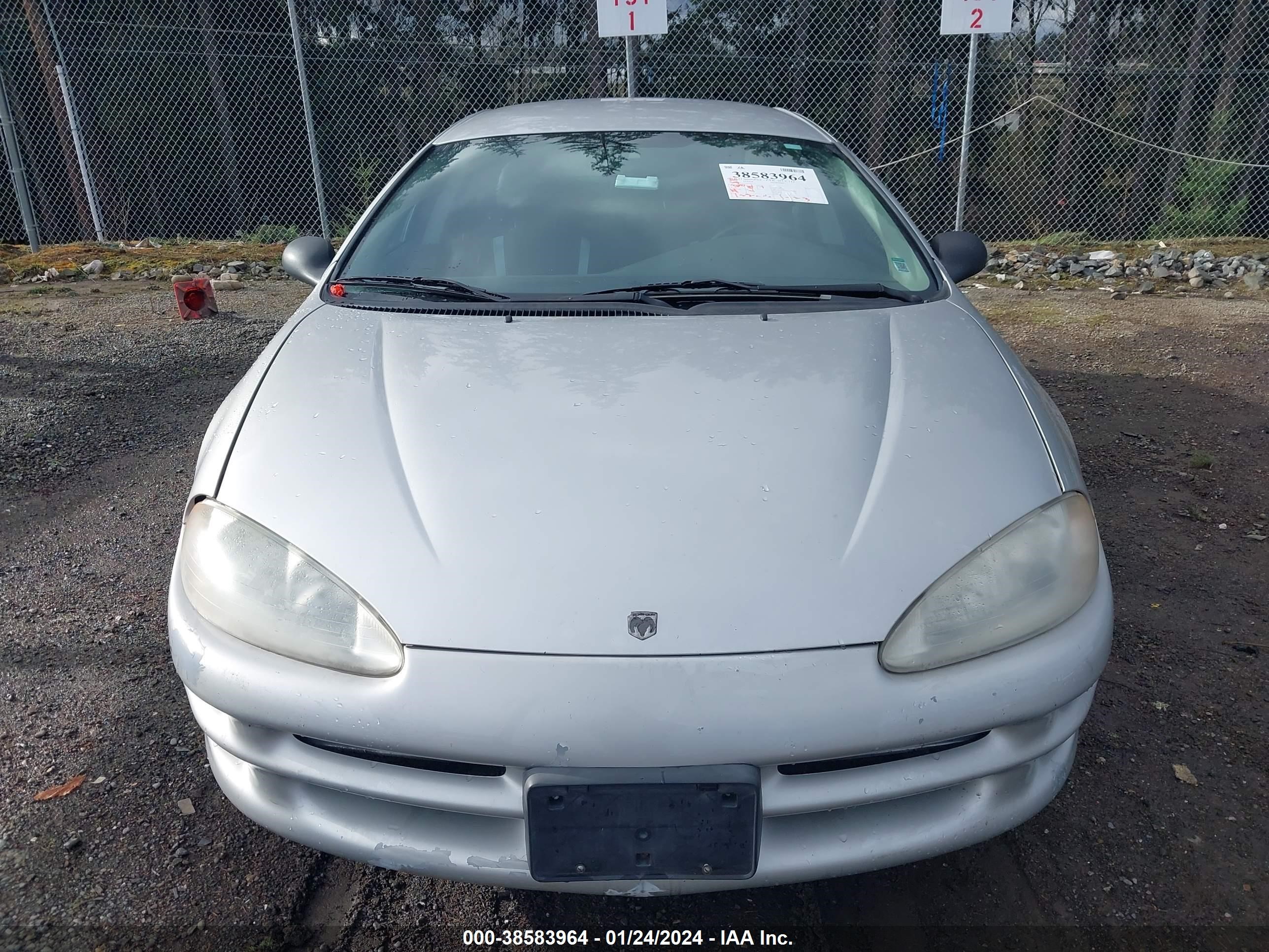 Photo 10 VIN: 2B3HD46RX2H243710 - DODGE INTREPID 