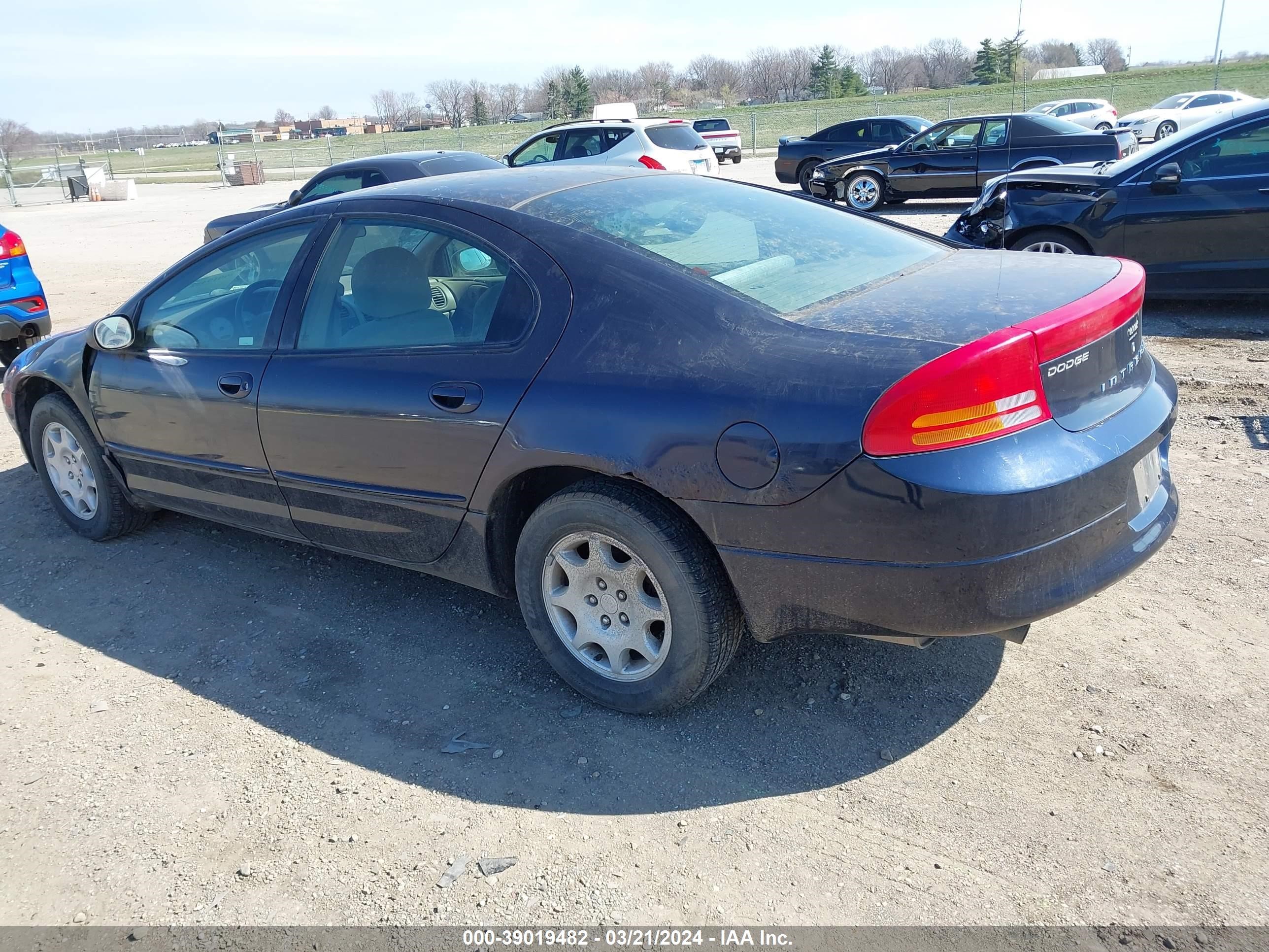 Photo 2 VIN: 2B3HD46RX2H290011 - DODGE INTREPID 