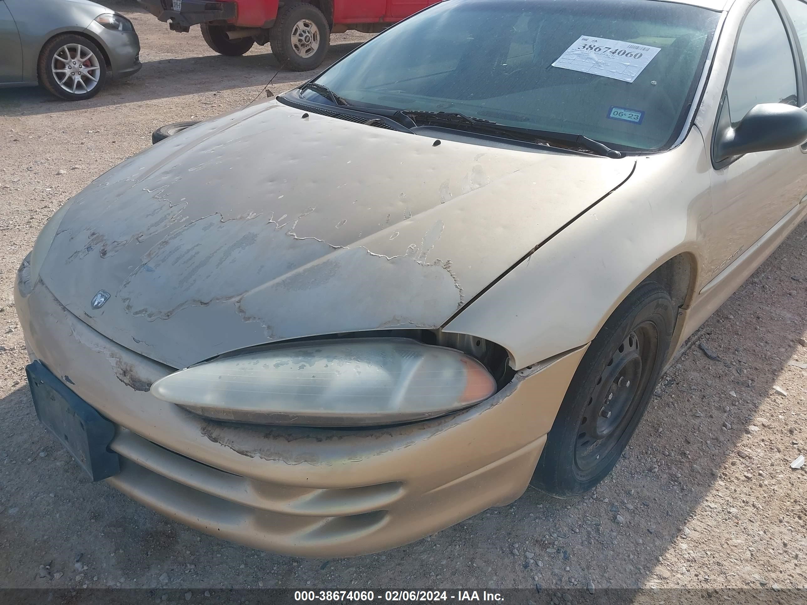 Photo 15 VIN: 2B3HD46RZYH276752 - DODGE INTREPID 