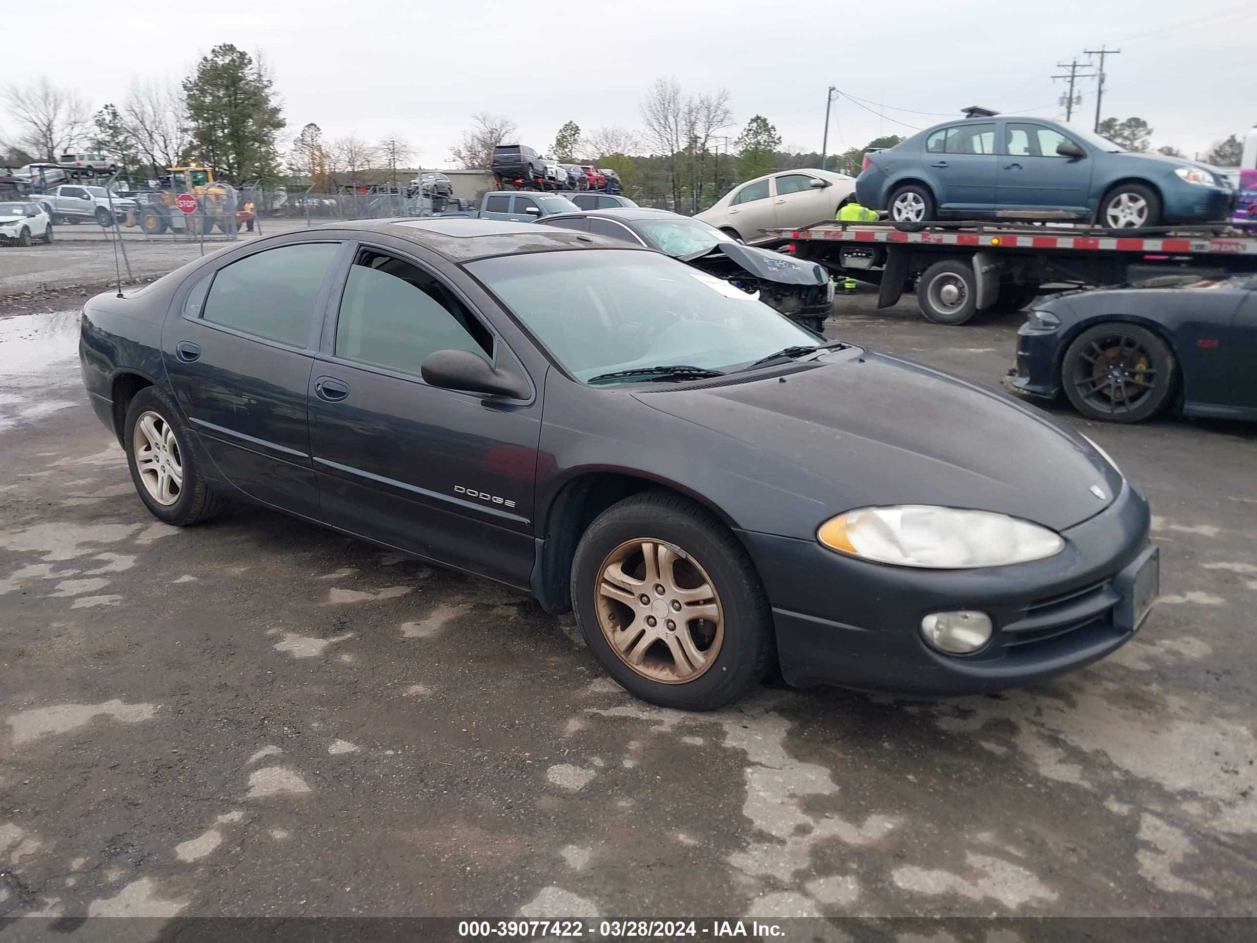 Photo 0 VIN: 2B3HD56J4YH268921 - DODGE INTREPID 