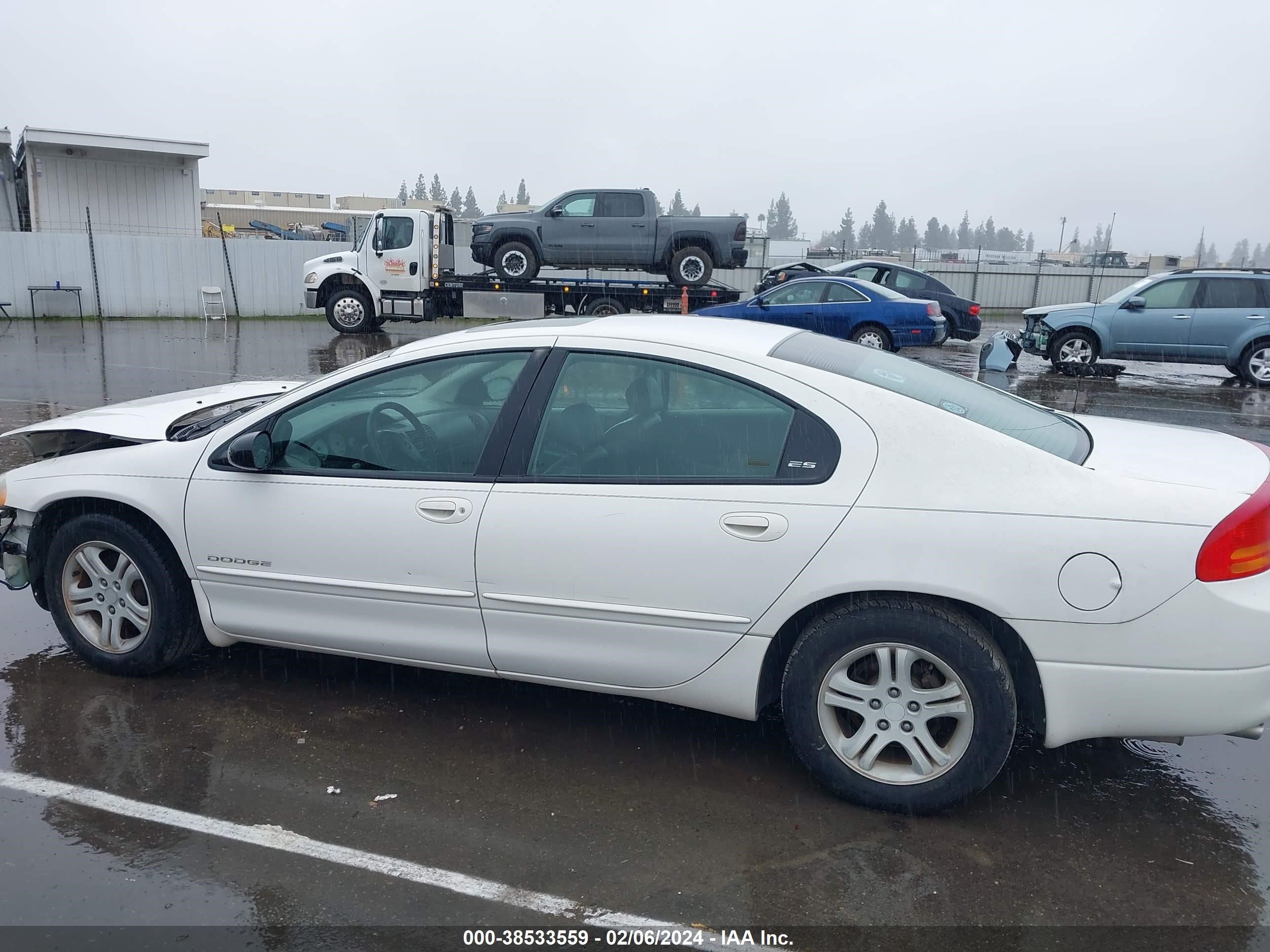 Photo 14 VIN: 2B3HD56J9XH516272 - DODGE INTREPID 