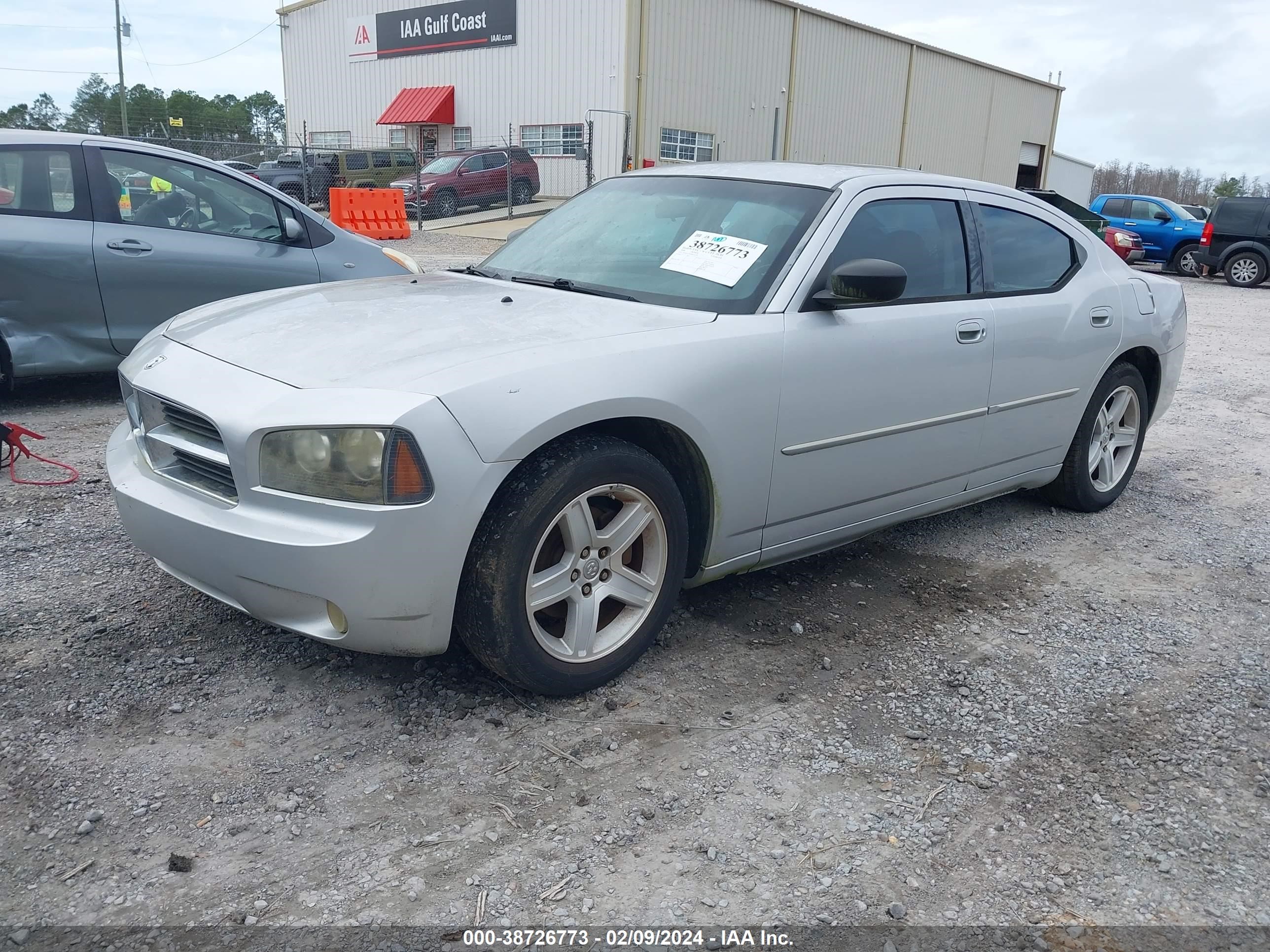 Photo 1 VIN: 2B3KA33G48H323136 - DODGE CHARGER 