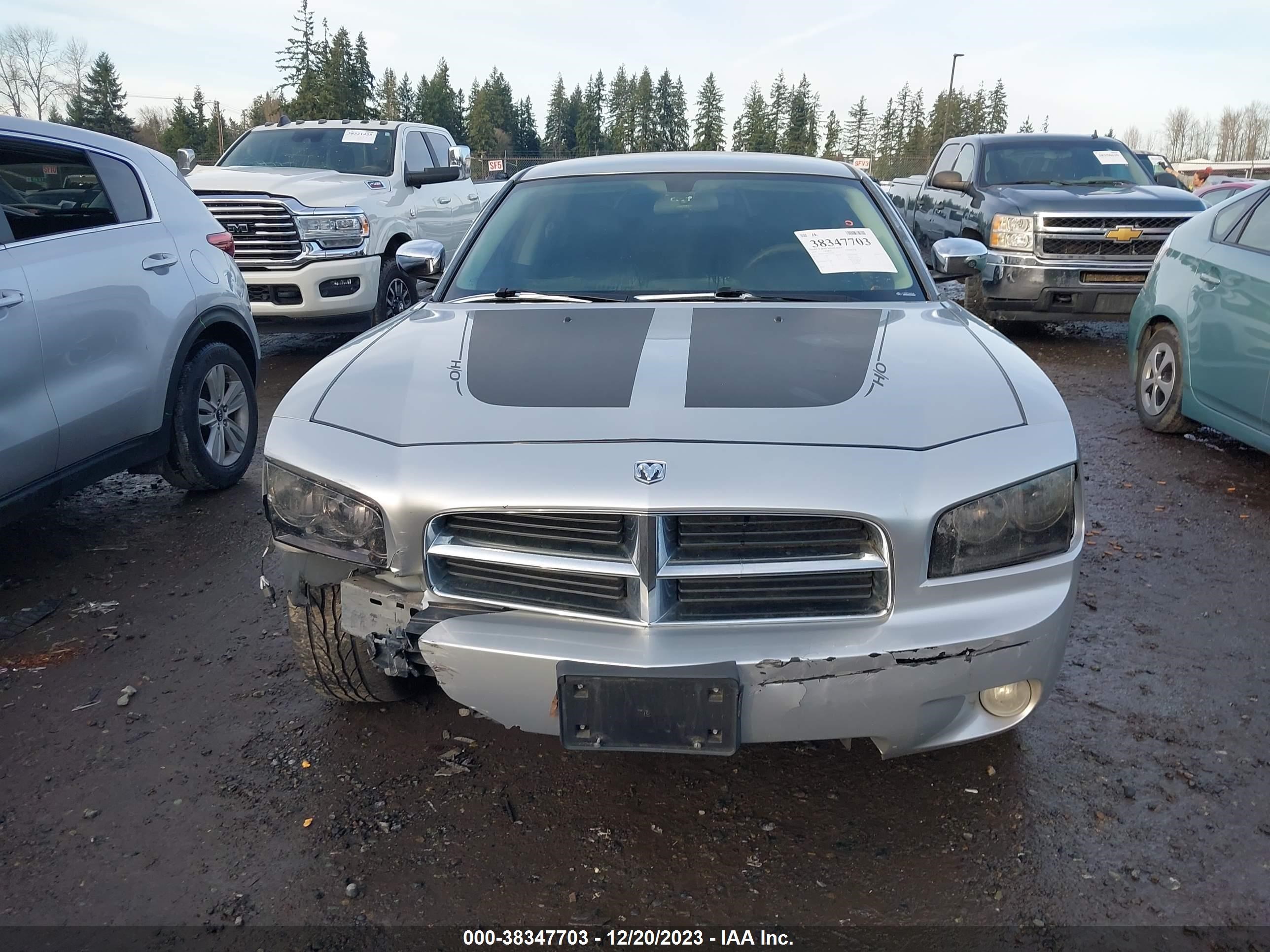 Photo 12 VIN: 2B3KA33V09H585820 - DODGE CHARGER 