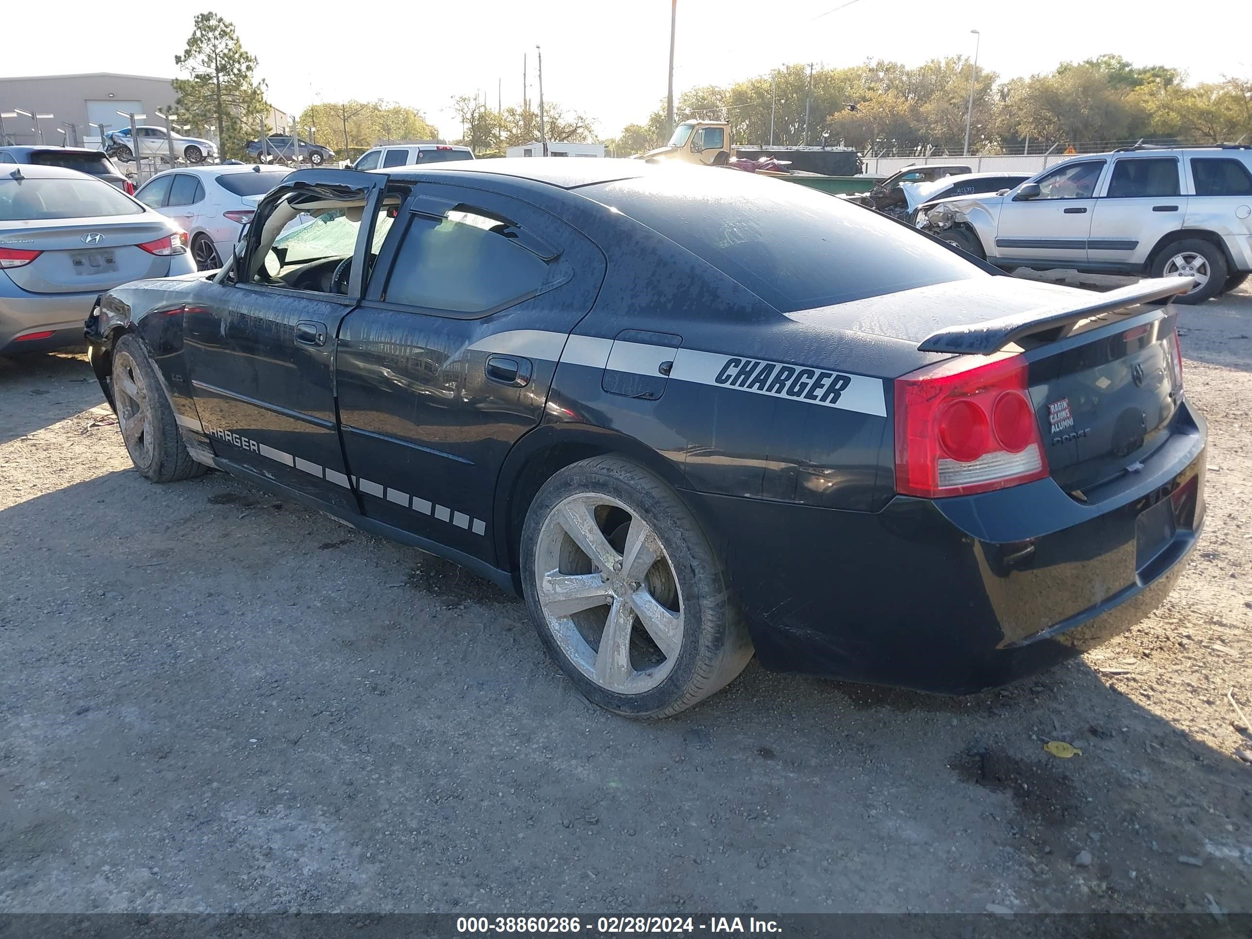 Photo 2 VIN: 2B3KA33V19H544984 - DODGE CHARGER 