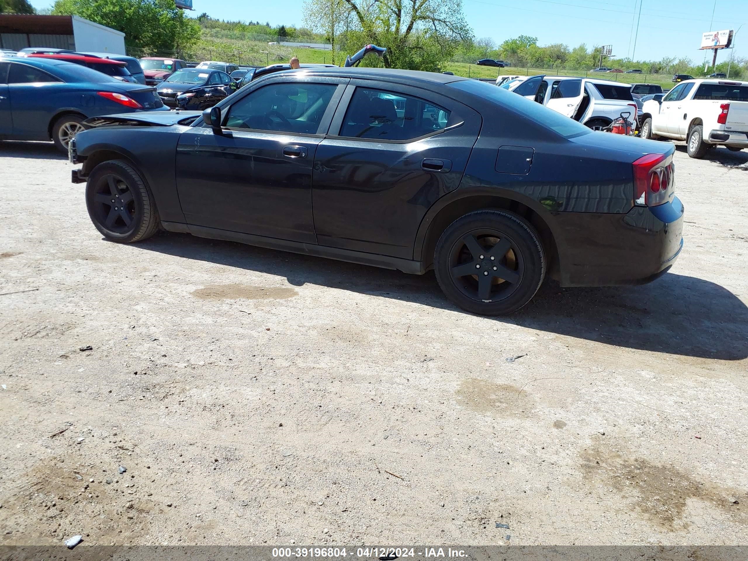 Photo 2 VIN: 2B3KA33V49H557311 - DODGE CHARGER 