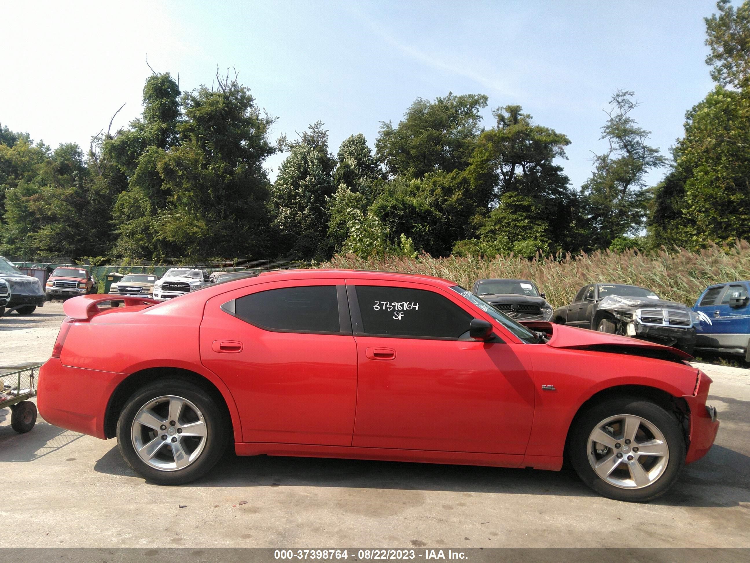 Photo 12 VIN: 2B3KA33V69H556760 - DODGE CHARGER 