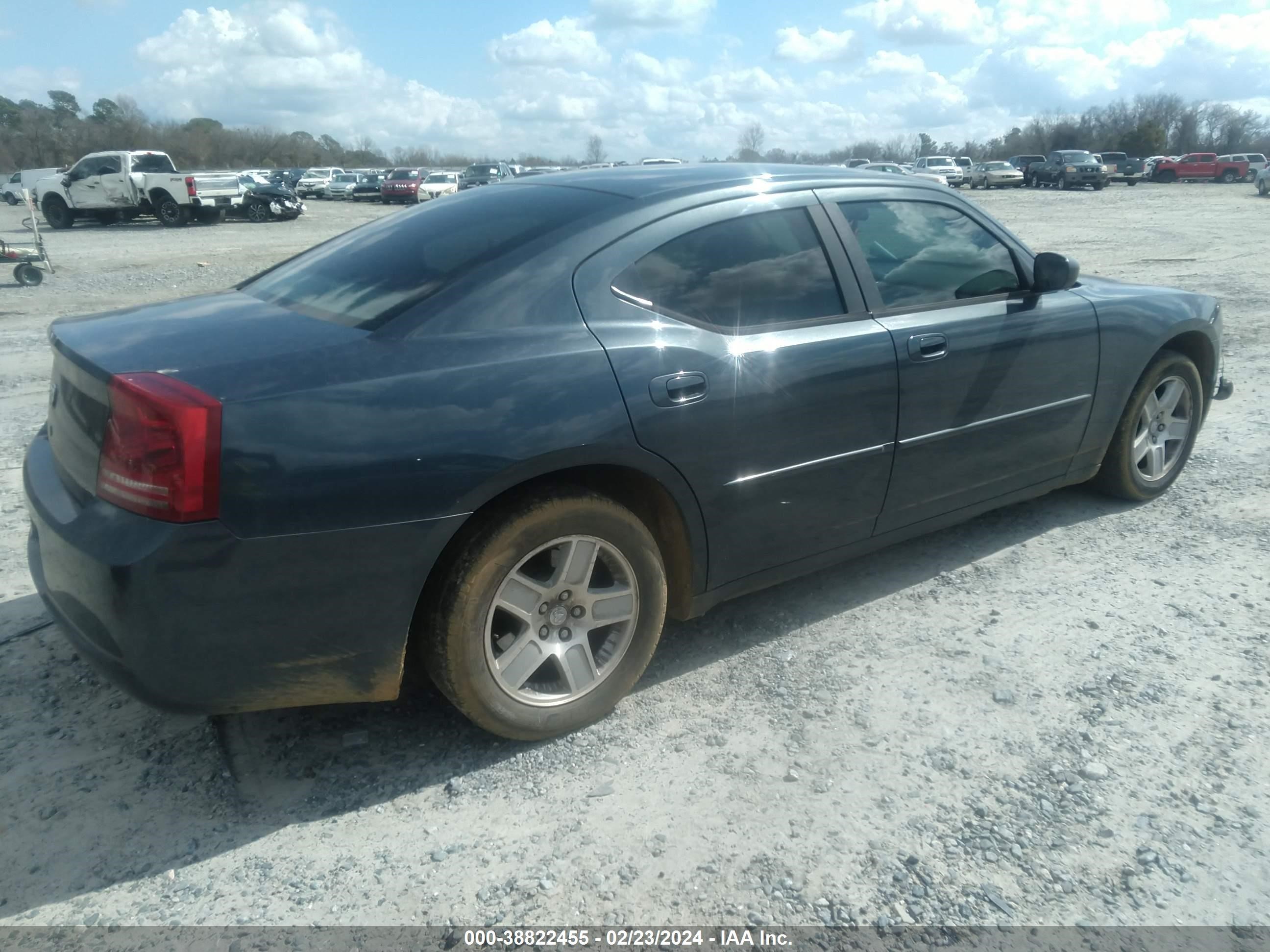 Photo 3 VIN: 2B3KA43G07H832869 - DODGE CHARGER 