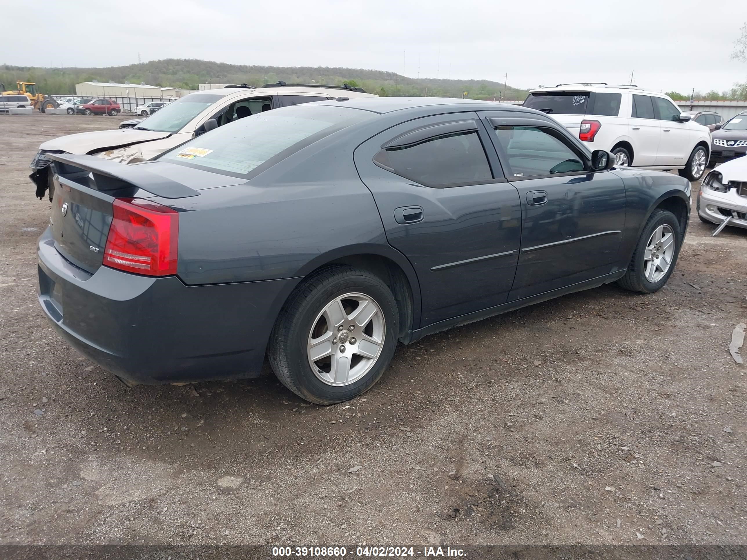 Photo 3 VIN: 2B3KA43G07H836761 - DODGE CHARGER 