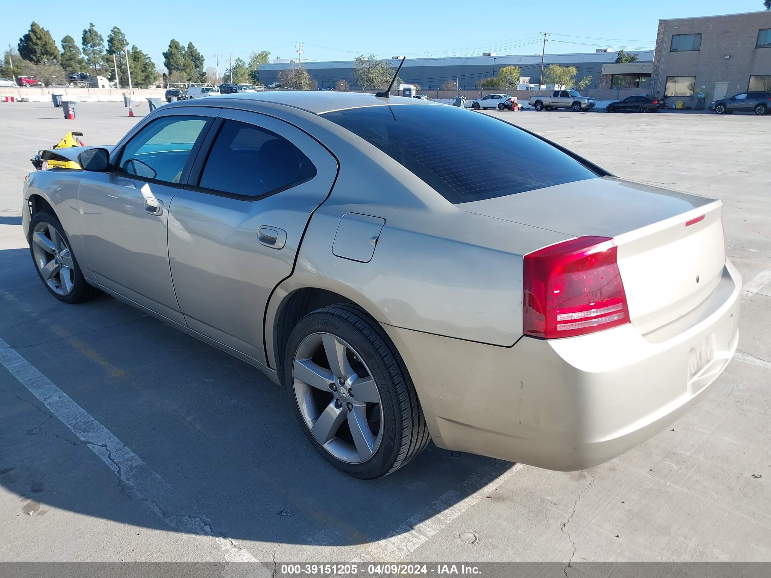 Photo 2 VIN: 2B3KA43G18H198845 - DODGE CHARGER 