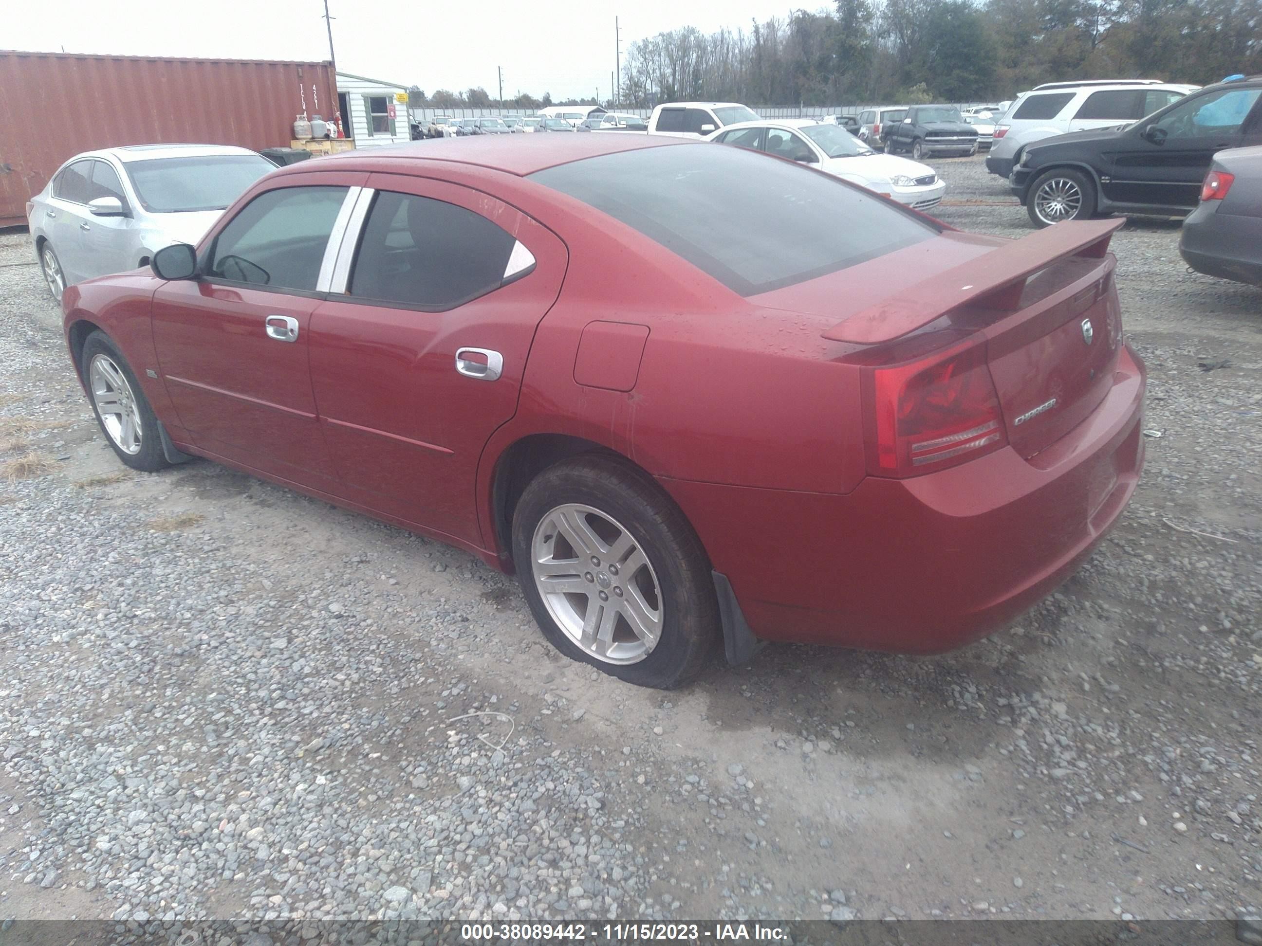 Photo 2 VIN: 2B3KA43G57H685979 - DODGE CHARGER 