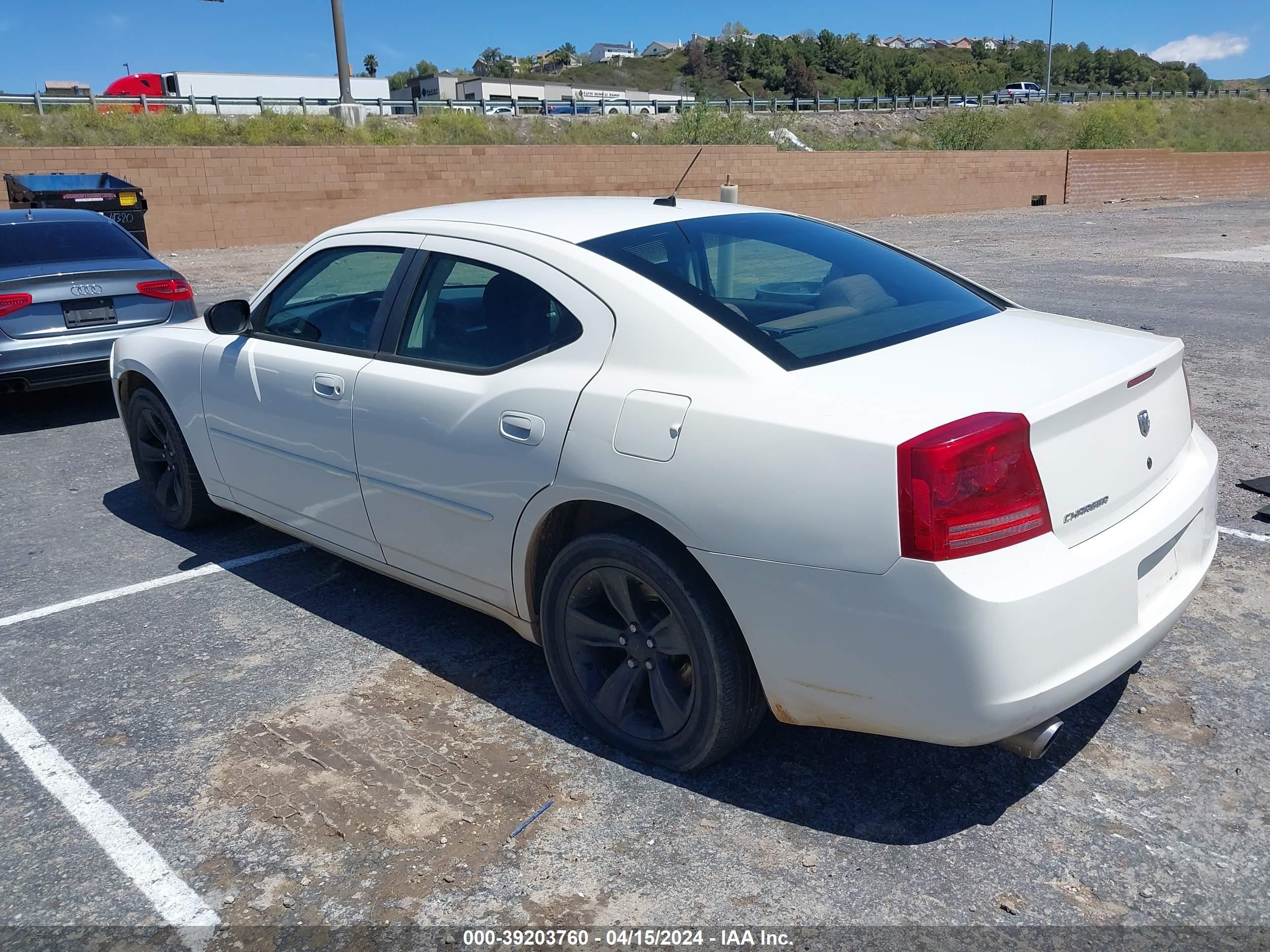 Photo 2 VIN: 2B3KA43G78H279123 - DODGE CHARGER 