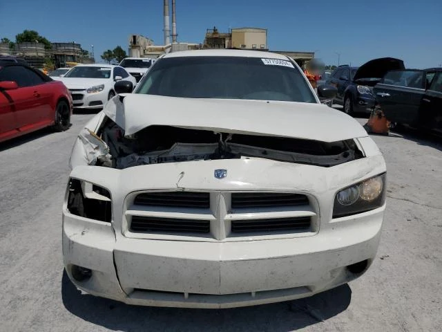 Photo 4 VIN: 2B3KA43R08H154417 - DODGE CHARGER 