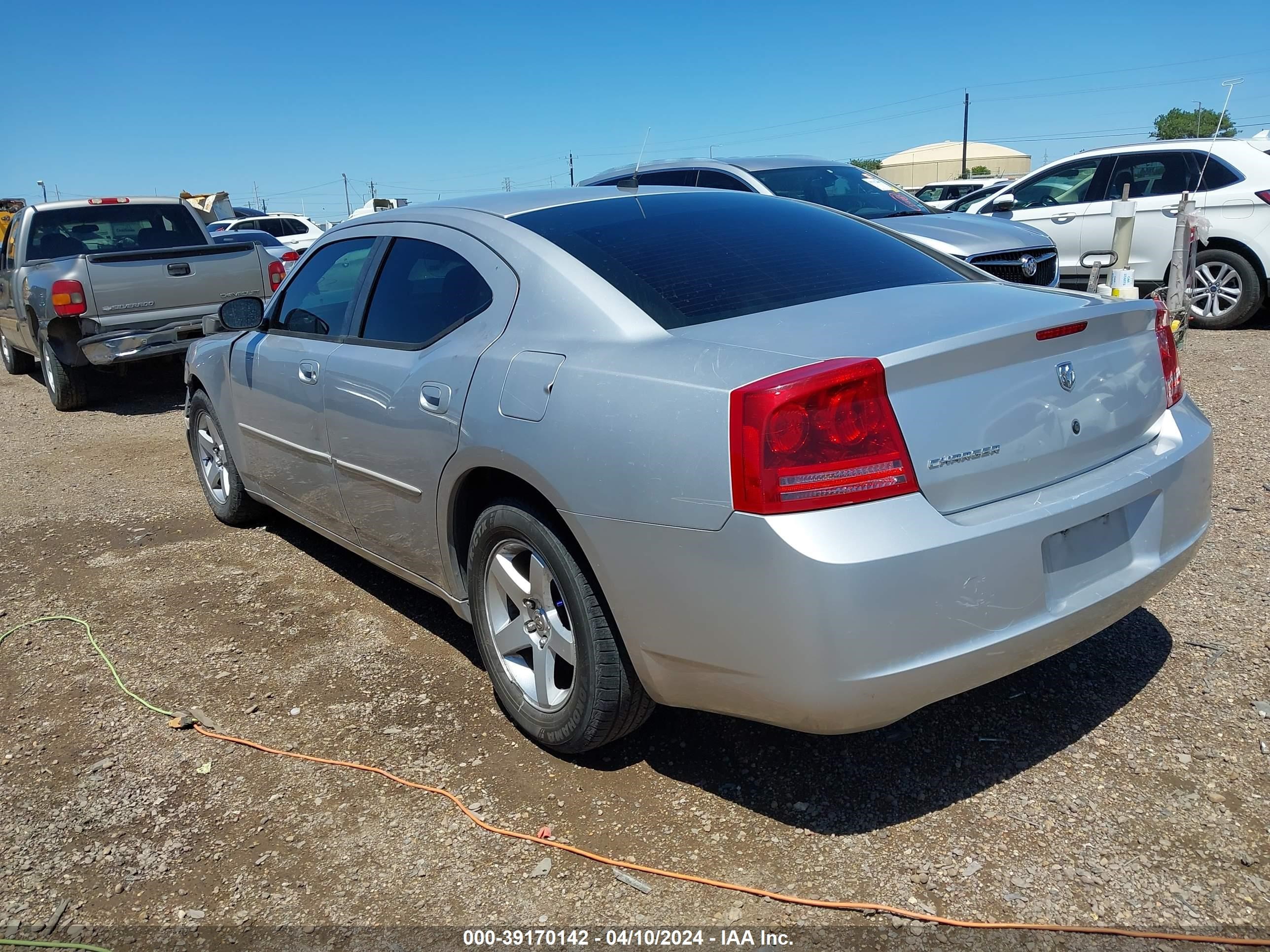 Photo 2 VIN: 2B3KA43R58H226681 - DODGE CHARGER 