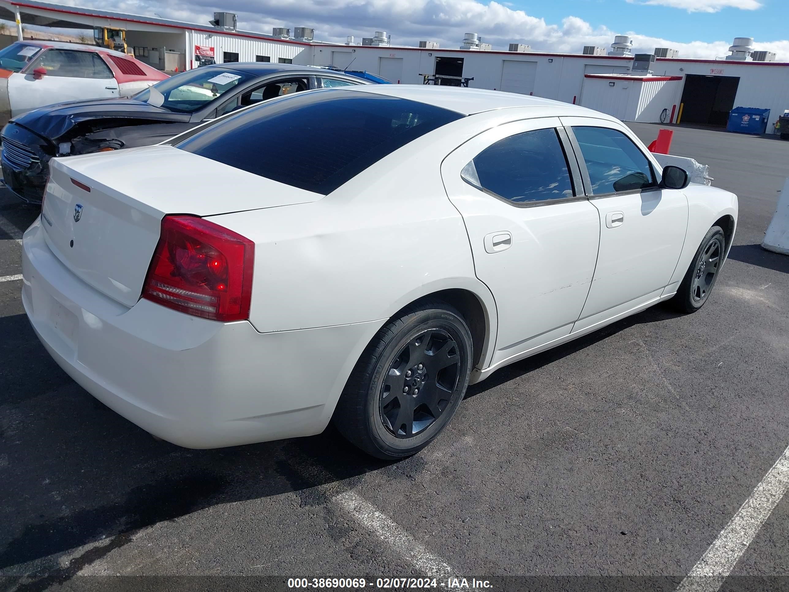 Photo 3 VIN: 2B3KA43R66H355896 - DODGE CHARGER 